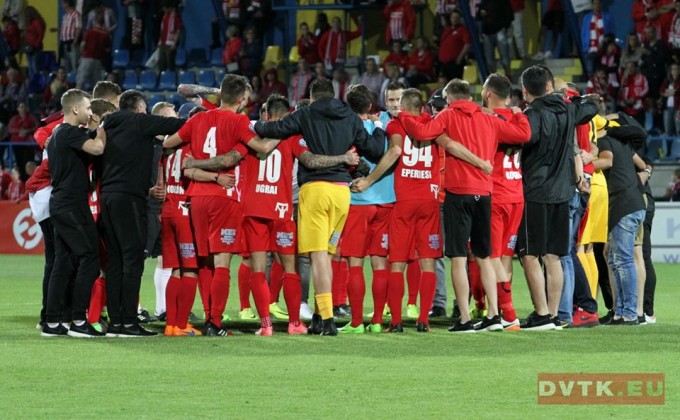 Reakciók a DVTK és a DVSC bennmaradásáról
