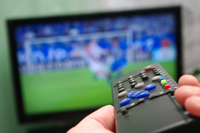 A szombati élő televíziós közvetítések és focimeccsek