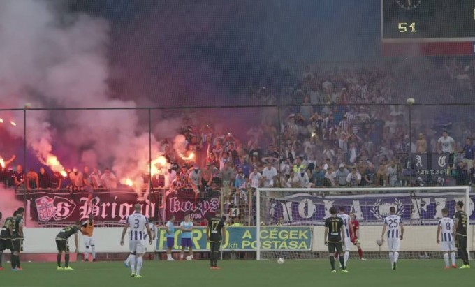 Füsttel hangol az Újpest Ultras is - kép