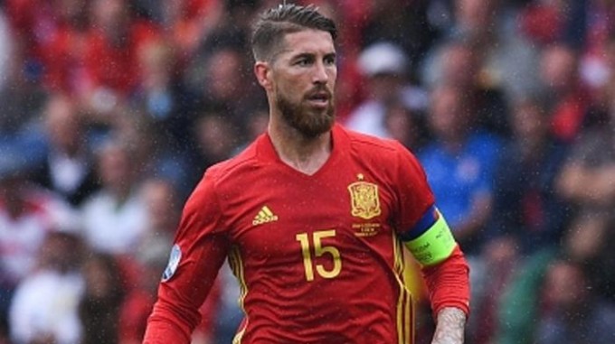 Ereklyékkel teli Sergio Ramos vb-szobája - videó