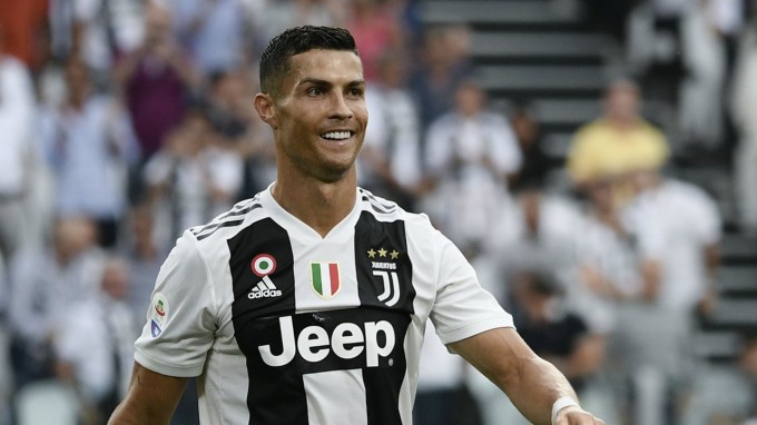 Porig alázzák Olaszországban Cristiano Ronaldót