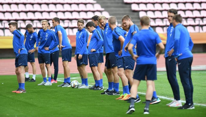 Ettől a két magyar futballistától tart a finn mester