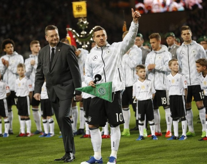 Podolski élete góljával búcsúzott a Nationalelftől