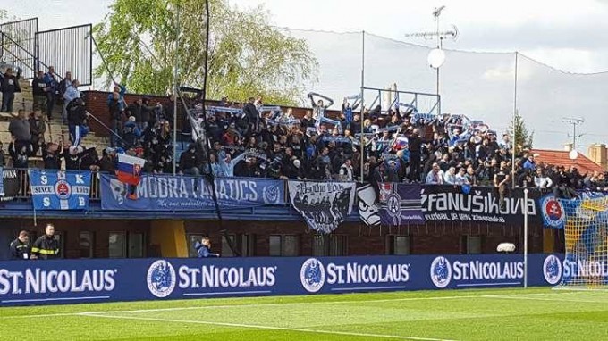 DAC-Slovan: a szlovák huligánok összecsapása a rendőrökkel - videó!