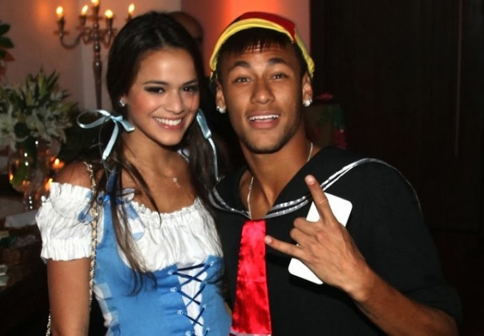 Neymar szakított a barátnőjével