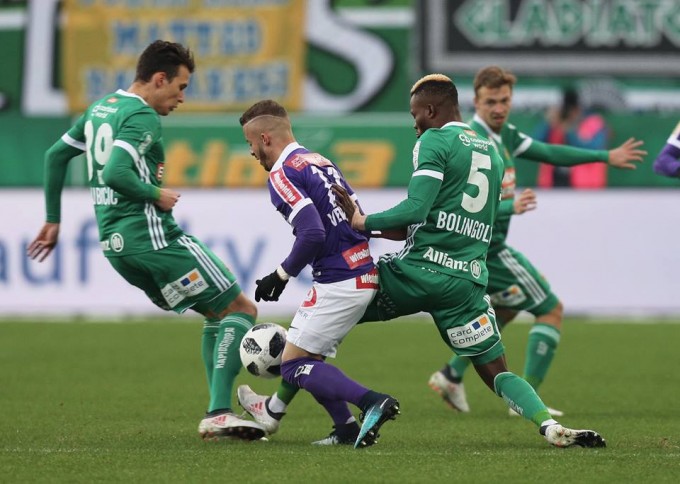 Ilyen volt buli az osztrák derbin, az Ultras Rapid 30. szülinapja miatt - videó