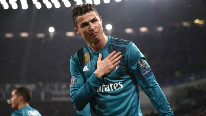 Így hajolt meg Ronaldo a Juve-szurkolók előtt - videó