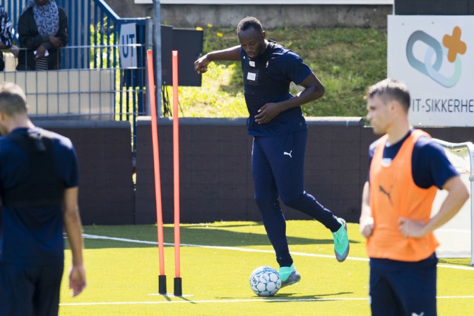 Usain Bolt Norvégia U19-es válogatottja ellen mutatkozott be - videó