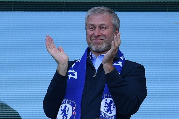 Maffiózó: nem telepedhet le a Chelsea tulajdonosa!