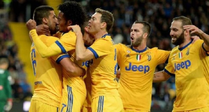 Emberhátrányban ütötte ki ellenfelét a Juventus - videó