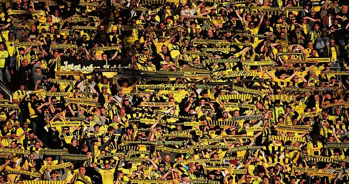 Helyretették a Dortmund szurkolókat szidó kapusát