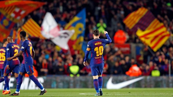 Így lő Messi álomgólt a kezdés előtt szabadrúgásból - videó