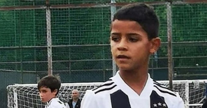 Ronaldo a fia gyönyörű góljaival büszkélkedett - videó