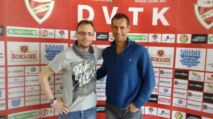 Szembesítették a DVTK edzőjét a nyálas magyar focistákról tett kijelentésével