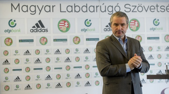 Storck sorsán túl legalább 20 ember állása lehet a tét kedden