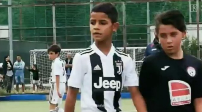 Ronaldo fia négyet vágott kezdésként a Juventusban - videó