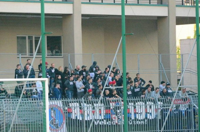 Egymásnak estek az ETO és a Videoton szurkolók – VIDEÓ