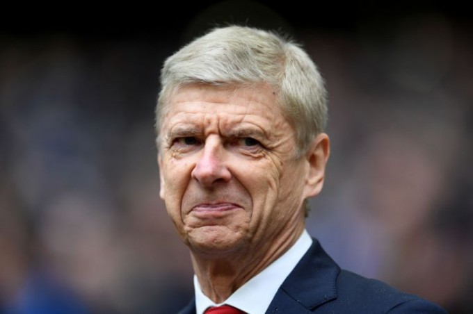 Meglepő helyen folytathatja Arsene Wenger