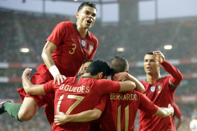 Ronaldo visszatért, lazáztak a portugálok - videó