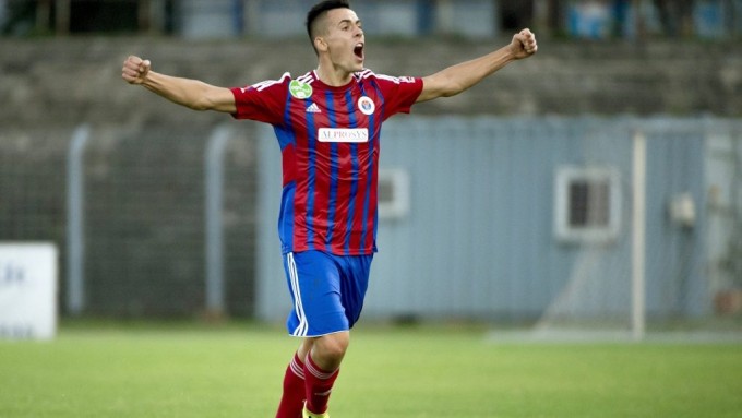 A Vasas alapembere is a Videotonhoz igazolhat