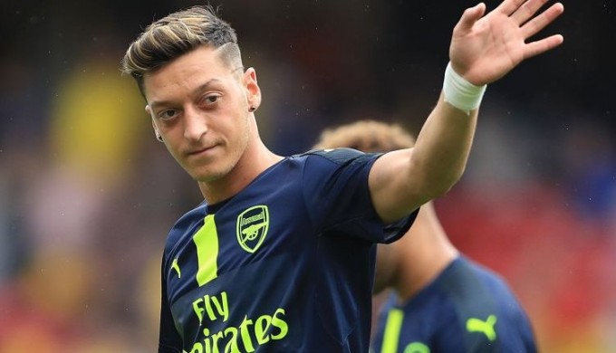 Wenger mellett Özil jövője is kérdéses az Arsenalnál