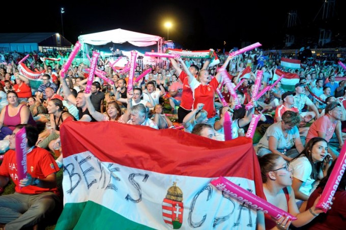 Azért a foci az úr