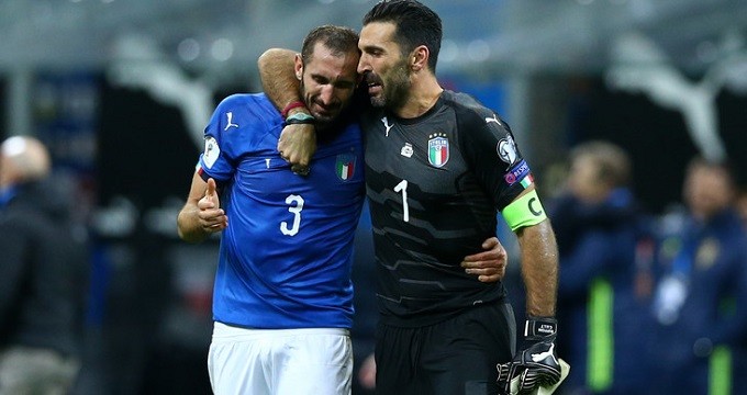 Olaszország kijuthat a vb-re