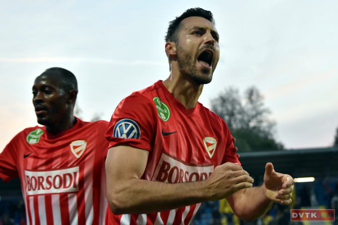 Hosszabbított a DVTK alapembere