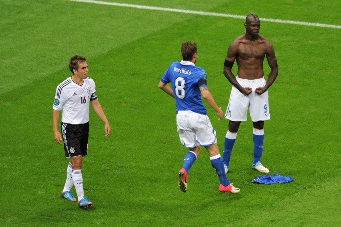 Az olasz szövetségi kapitány beszélni fog Balotellivel a visszatérésről