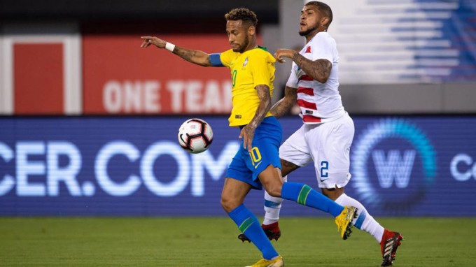 Neymar dobálta magát, megint kifigurázták - videó