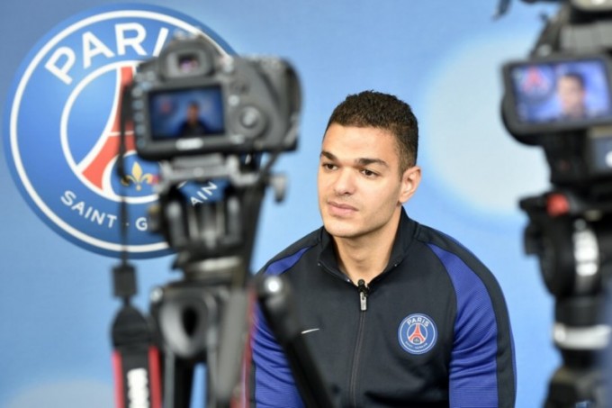 A PSG sztárja beszólt Mourinhónak és Simeonének