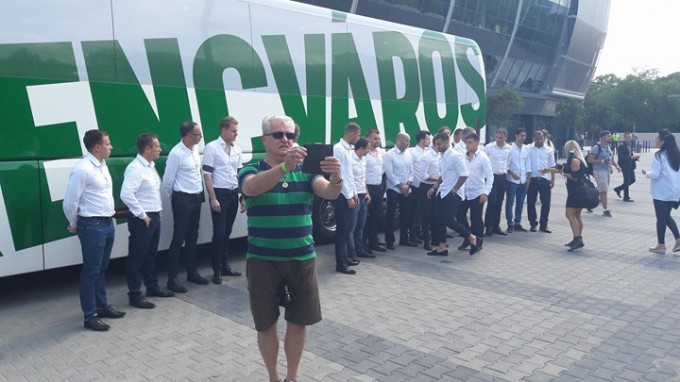 Felszálltunk a Ferencváros új,hiper-szuper buszára
