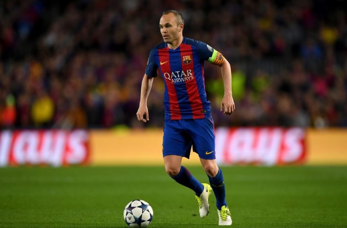 Iniesta mégsem Kínába igazolhat