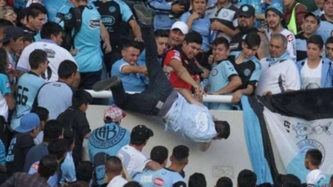 Gyilkosság a lelátón egy argentín bajnokin