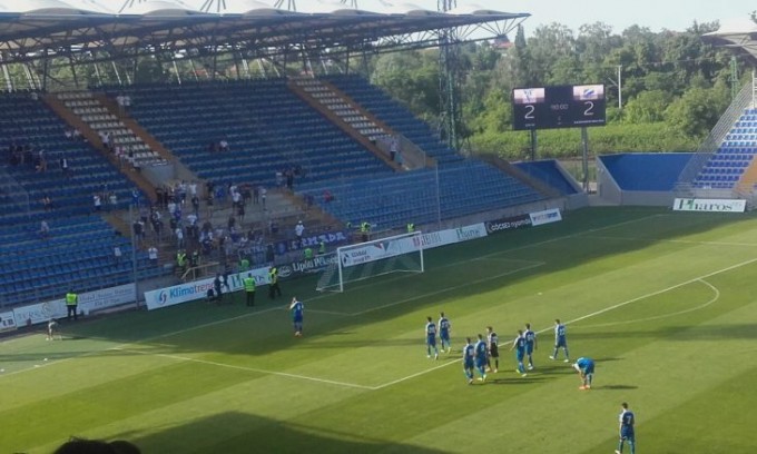 Keményen tüntettek a ZTE-szurkolók - videó