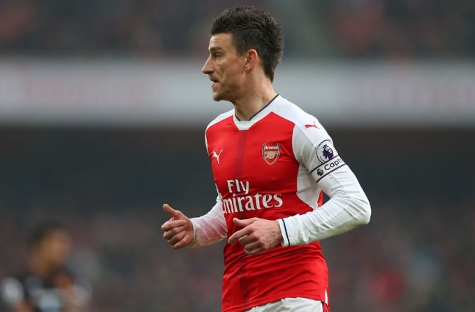 Ugrott a vb: hat hónapot kell kihagynia az Arsenal védőjének