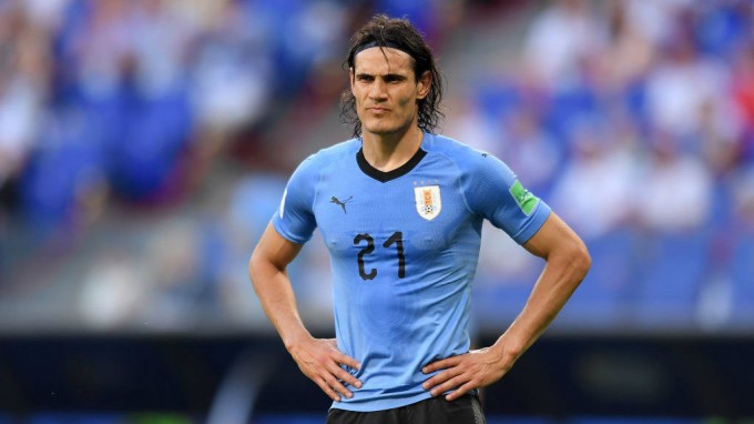 Eldőlhetett, játszhat-e Cavani a franciák ellen