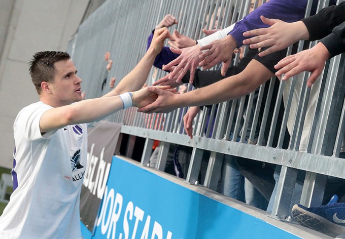 Megérte megvédenie Király Gábornak az Újpest csatárát