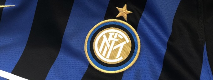 Inter a homokban: gyönyörű lányok között - videó