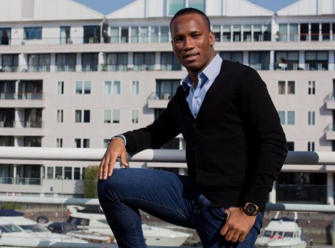 A Chelsea legendás csatára tovább folytatja a játékot