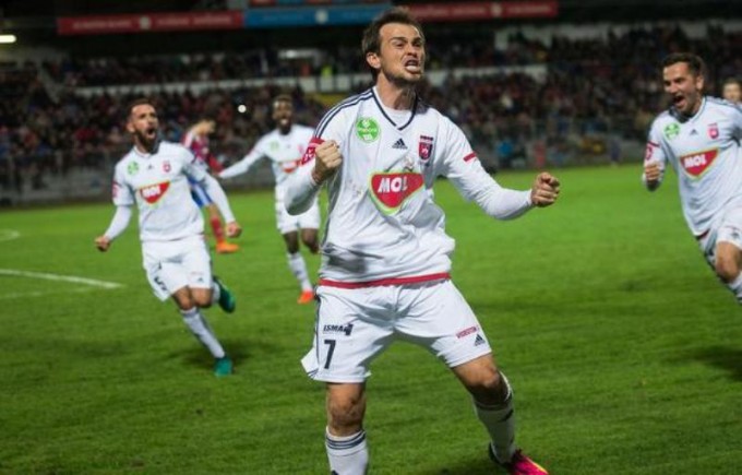Lazovic nem Belgrádba, ünnepelni készül