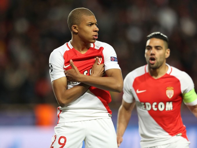 Mbappét elengedi a Monaco