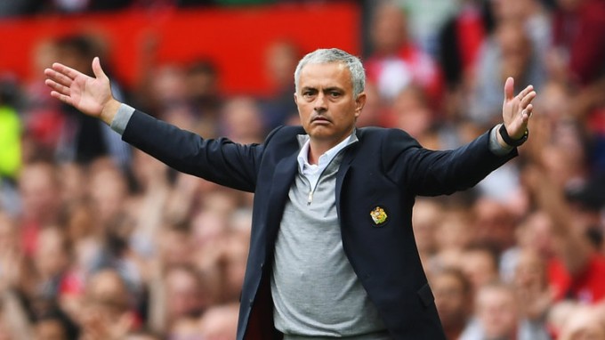 Szólt a bíró, de Mourinho inkább kiállítatta a játékosát