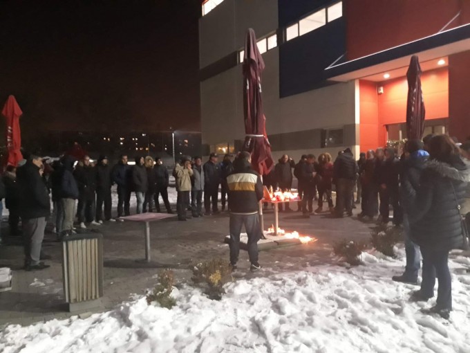Gyűjtést szerveznek elhunyt társuk temetésére a Vasas-szurkolók